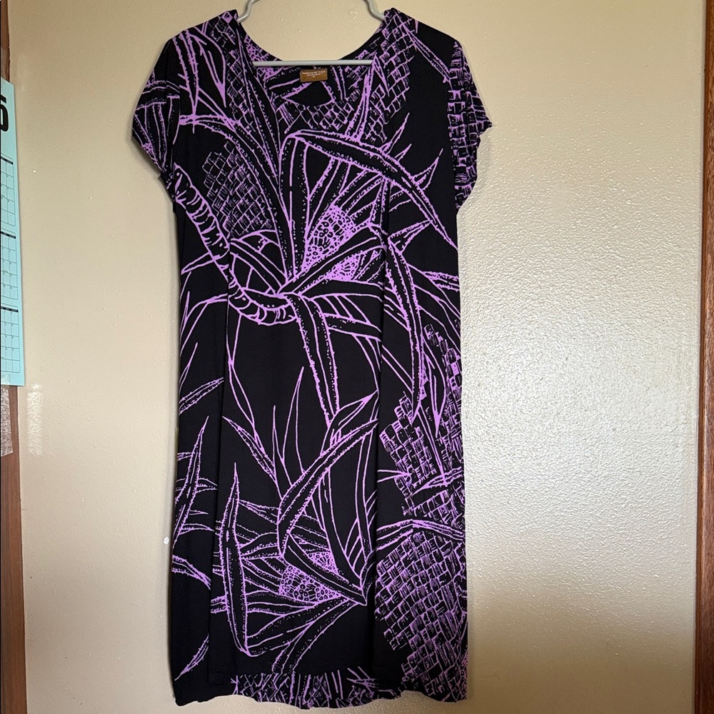 Wahine Toa Shift dress 💜🖤